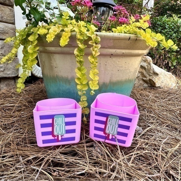 CHILL OUT BEACH BUDDY SET of 2 NWoT - Picture 1 of 5
